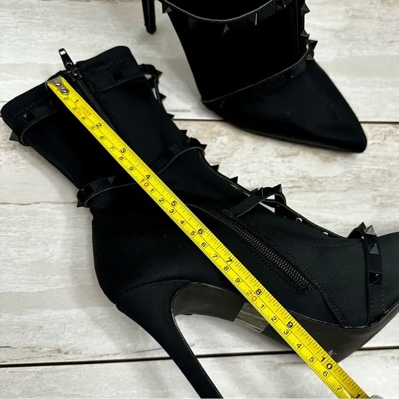 Olivia Ferguson Black Studded Spiked Stilettos Boots Booties Women Sz 8 Sexy - Picture 5 of 11